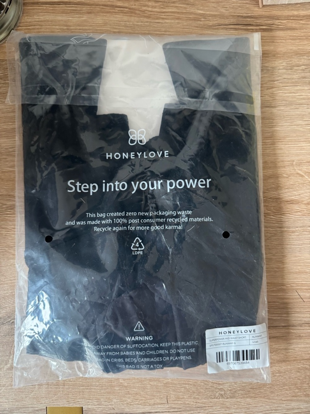 HONEYLOVE - SuperPower Mid-Waist Short - NWT - Picture 6 of 7